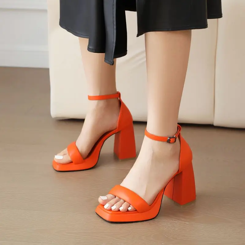 2023 White Black Ladies Chunky High Heels Platform Sandals Women Summer Ankle Strap High Heeled Party Shoes Plus Size