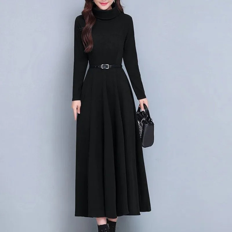 Женский осенне-зимний пуловер с высоким воротником и поясом оборками