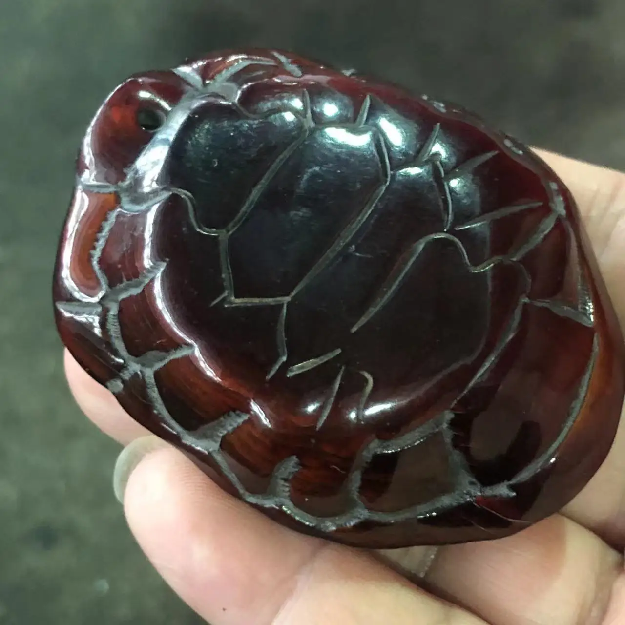 Старинная резьба в виде рога из различных старых материалов ручка богатого