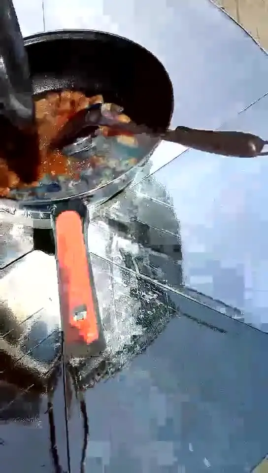 

solar reflector heating cooker used for outdoor utensil