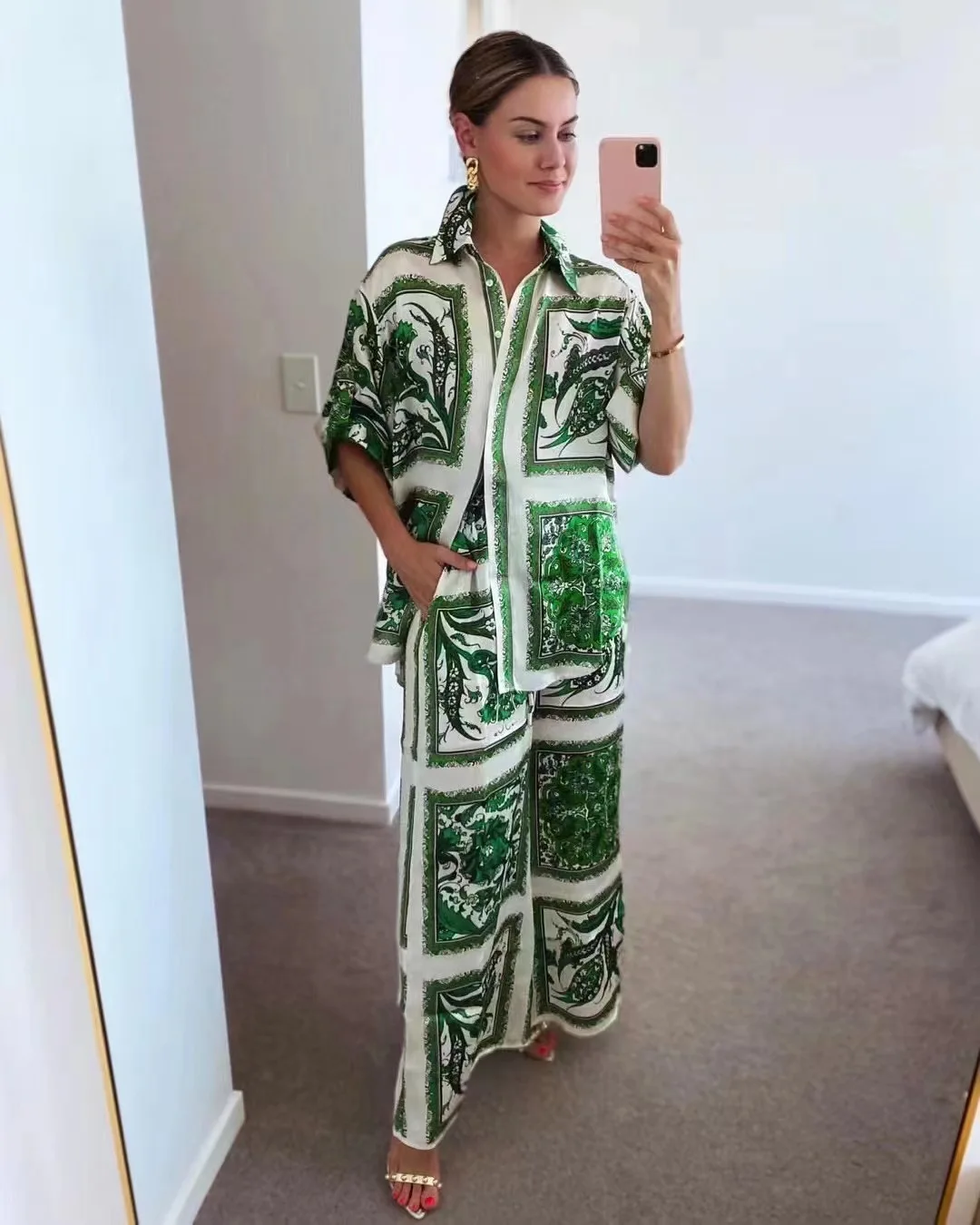 

2023 New Women's Polo Collar Long Sleeve Button Up Shirt Positioning Print Pants Set