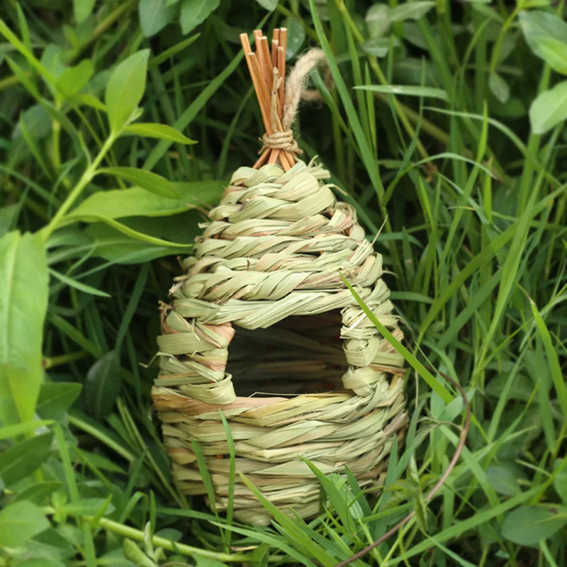 

Hand Woven Hummingbird House Bird Hut and Hummingbird Houses Nest Small Hanging Bird Chickadee House for Finch Canary in Outdoor