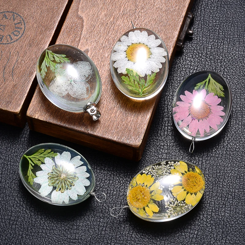 

8Pcs Natural Preserved Fresh Flower Daisy Hibiscus Pendant Eternal Immortal Real Dried Flower Glass Charms for Jewelry Necklace