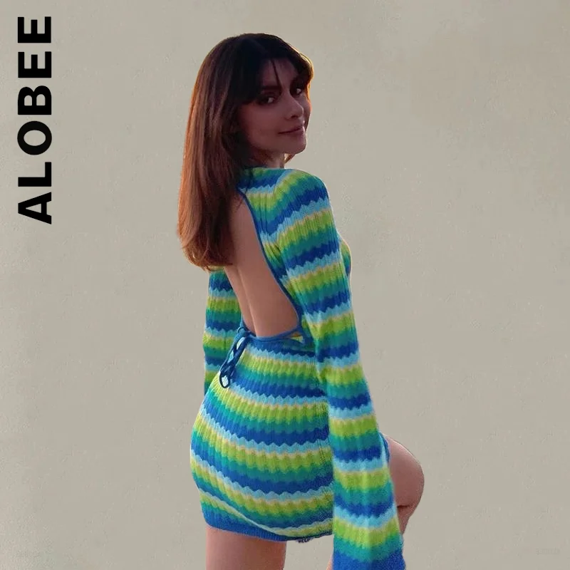 

Женское пляжное платье в полоску, с открытой спиной