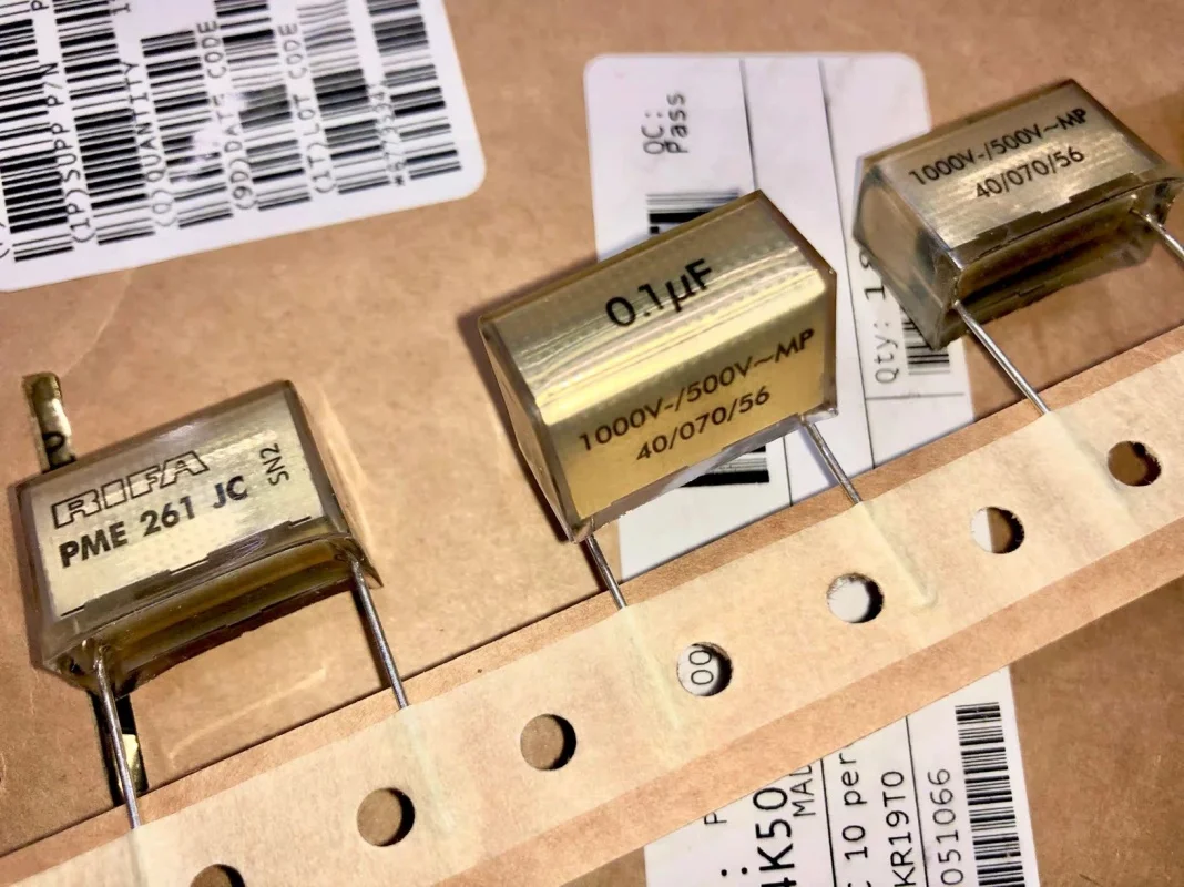 Конденсатор пленочный RIFA Finland PME261JC 0 1 UF 1000V 100nF 500VAC шт.