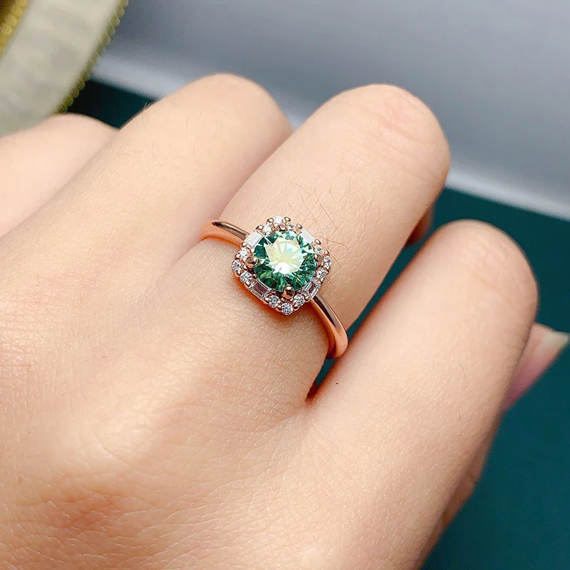 

1 Carat Green Moissanite Ring Women Diamond S925 Silver Jewelry Party Gift With certificate