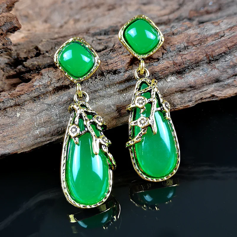 

Natural Green Chalcedony Hand-carved Drop Plum Blossom Earrings Fashion Boutique Jewelry Men and Women Earrings Gift Accessories