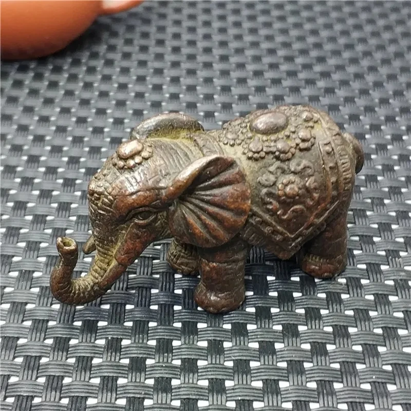 

Collection Chinese Pure Copper Auspicious Animal Statue Tea Pet Elephant Home Decoration Bronze Sculpture Gift