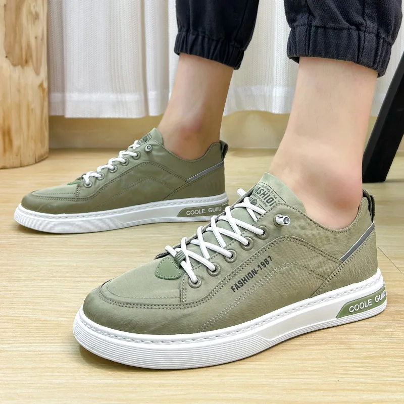 

Men Casual Shoes Ice Silk Cloth Canvas Shoes Sneakers 2023 New In Breathable Slip on Man Flat Loafers Men Vulcanized Shoes male