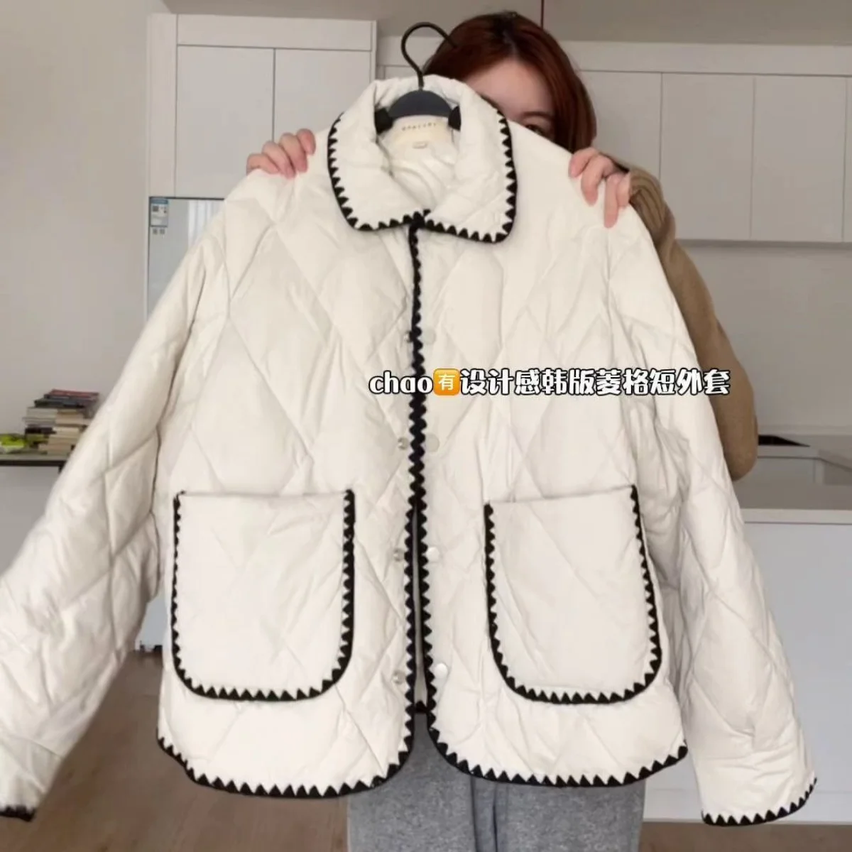 

2023 Korean Version of The Simple and Fashionable Short Design Feeling Light Winter Cotton Clothes Cotton Coat Jacket Top Women