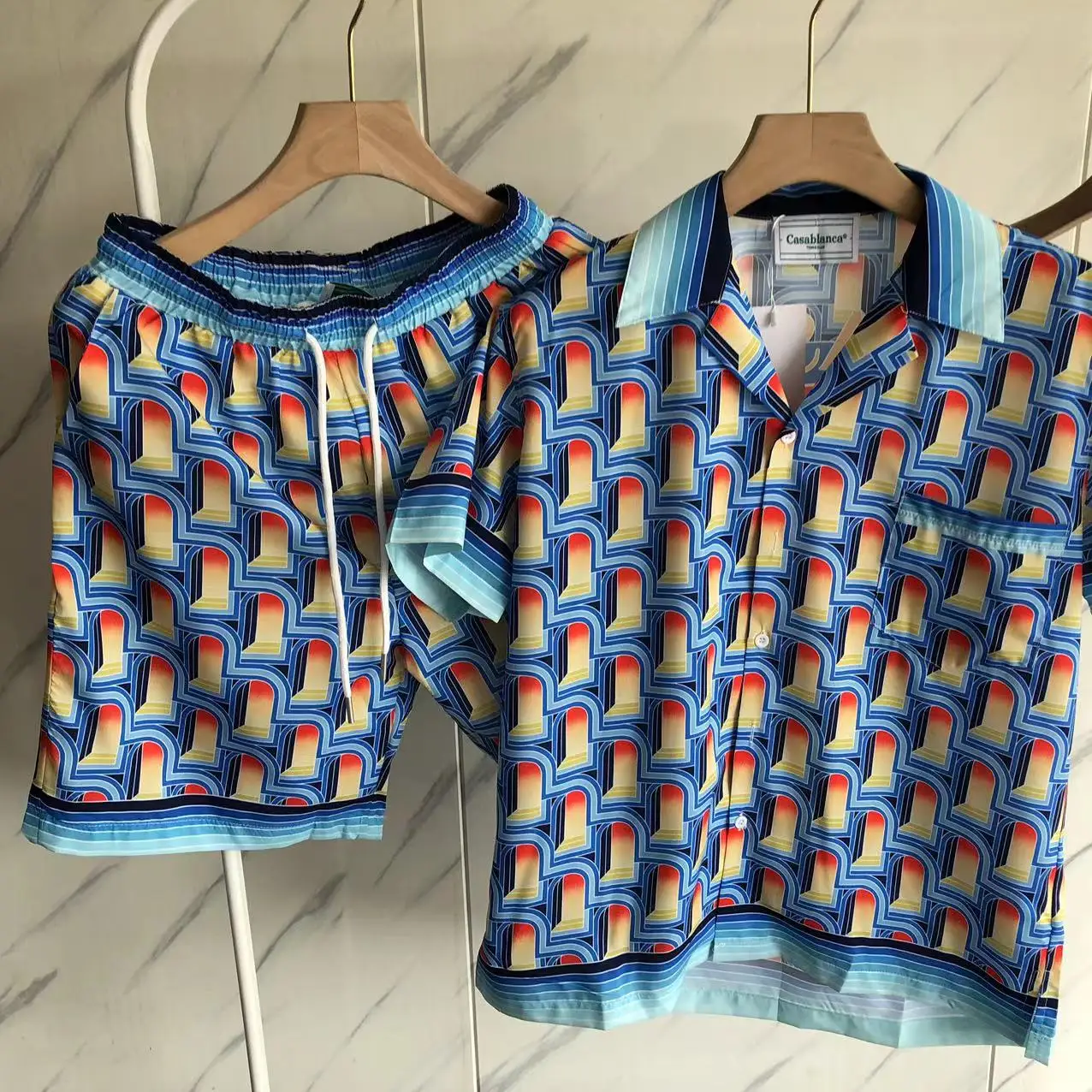 

23SS Hip Hop Casablanca Shirts Men Women High Quality Fully Printed Window Print Short Sleeve Top Tee Shirt Techwear