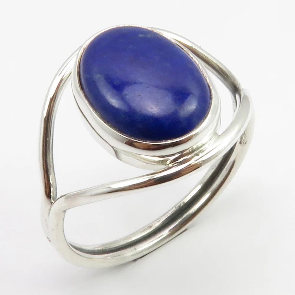 

Semi-precious Stone Navy Ring Size 11.75 4.2 Grams