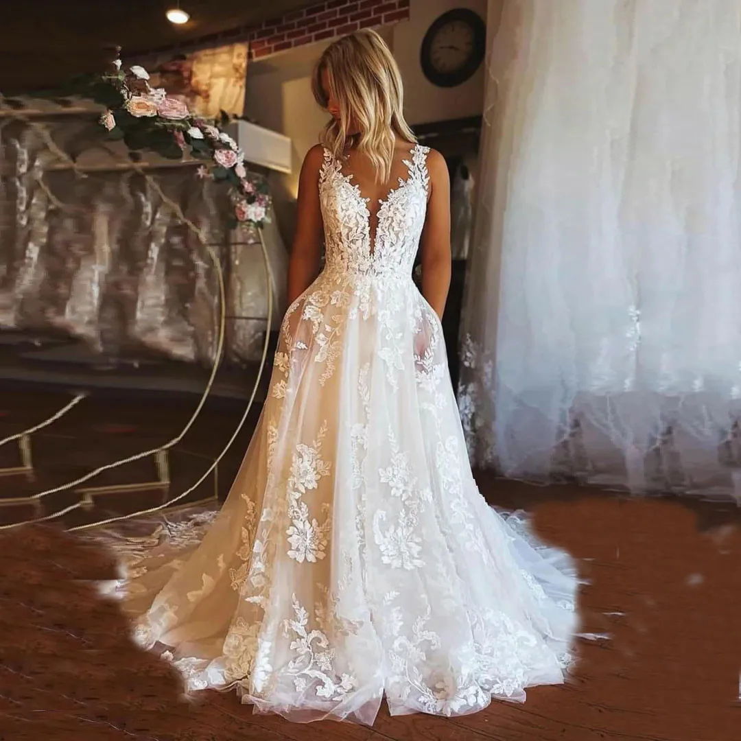 

Boho Ivory Lace Wedding Dresses A-Line V-Neck Backless Sweep Train 2022 Summer Bridal Gowns Country Plus Size Marriage
