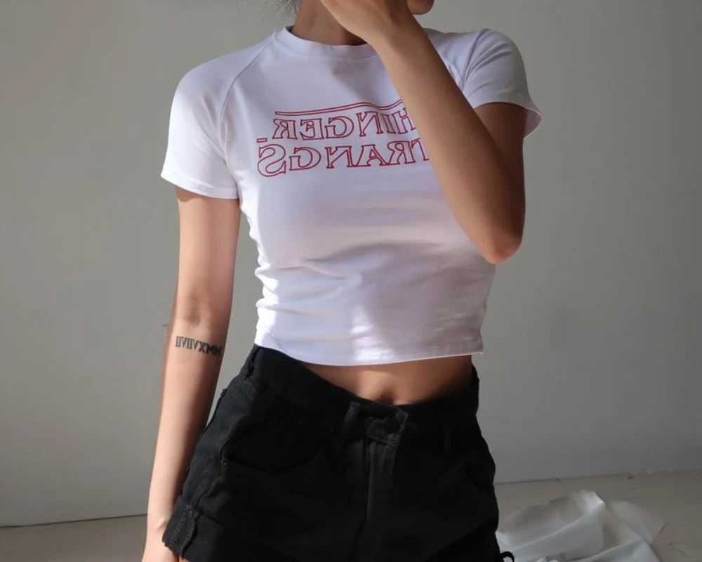 

Women Fashion Short Sleeve Letter Print T-shirt Stylish Round Neck Crop Top For Ladies