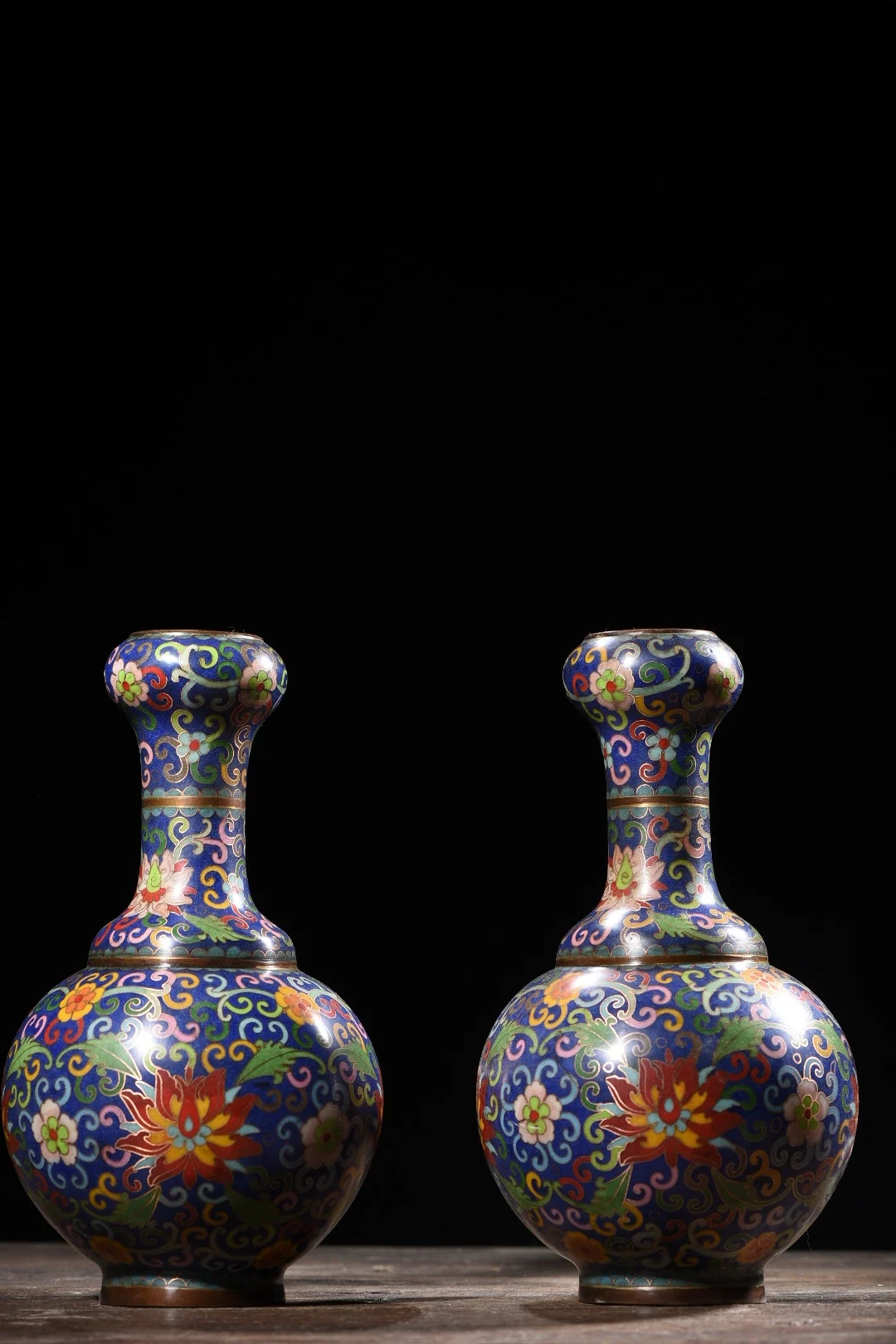

10"Tibetan Temple Collection Old Bronze Cloisonne lotus pattern garlic lotus Vase Bottle A Pair Gather fortune Town house