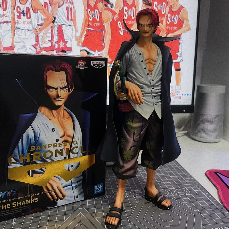 

Статуэтка из ПВХ, 26 см