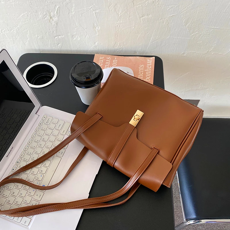 

Women's Stylish Soft Leather Flap Tote Bag Top Quality PU Leather Shoulder Crossbody Bags For Women 2022 Lady Travel Bucket Bag
