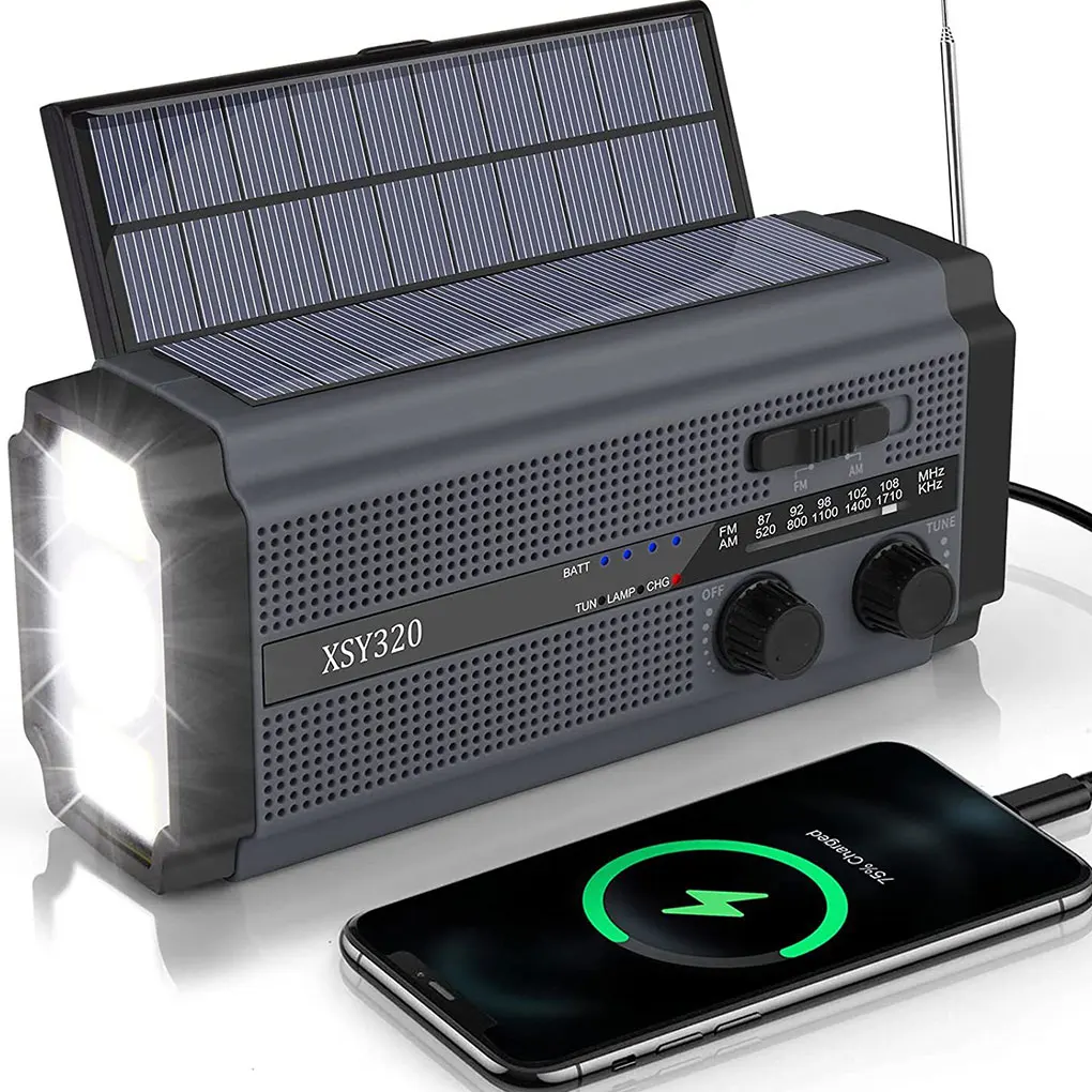 Plastic Emergency Radio With Portable Solar Panels For Outdoor Camping And Evening Park Walks green