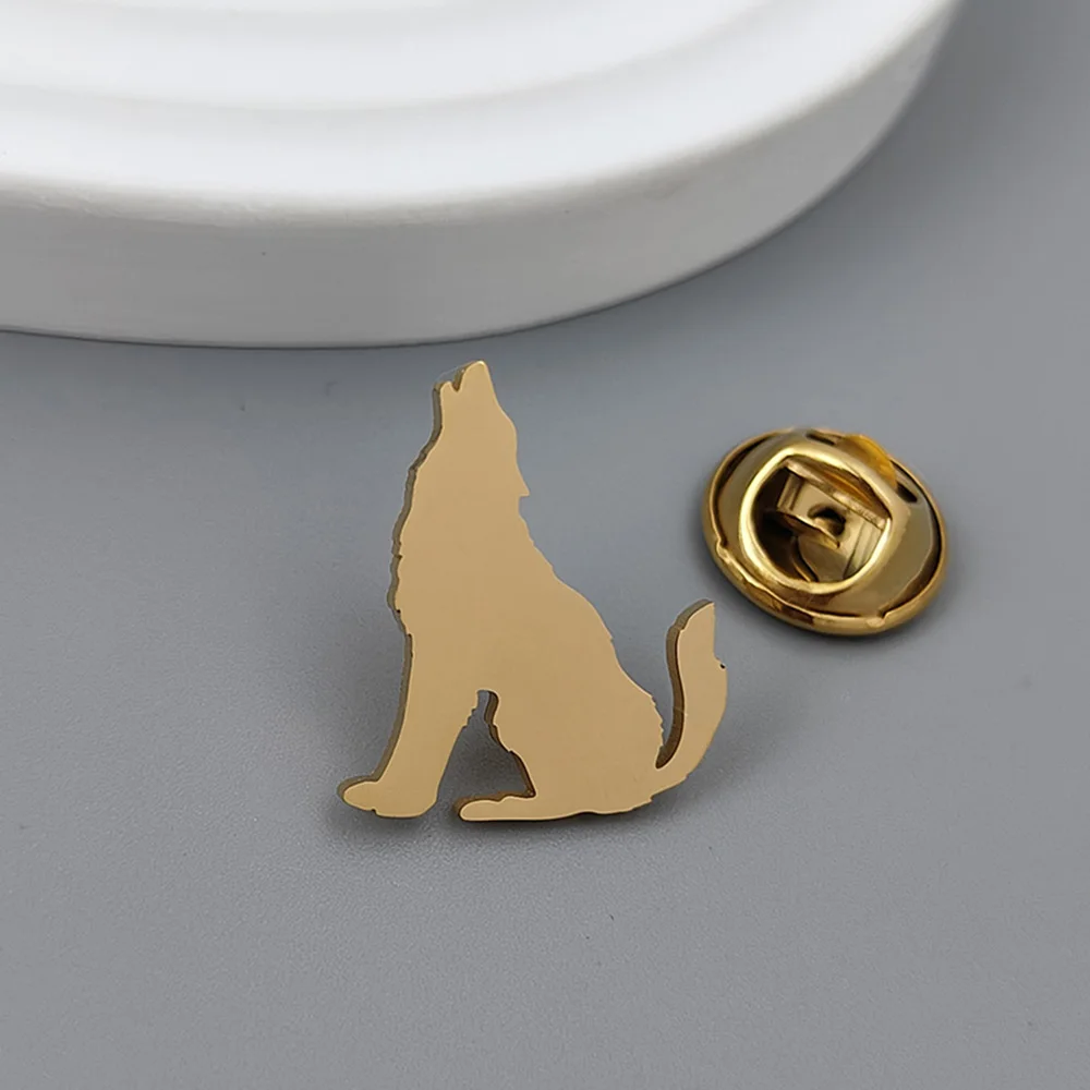 Значок с позолоченным изображением воющего одинокого волка женские пуговицы