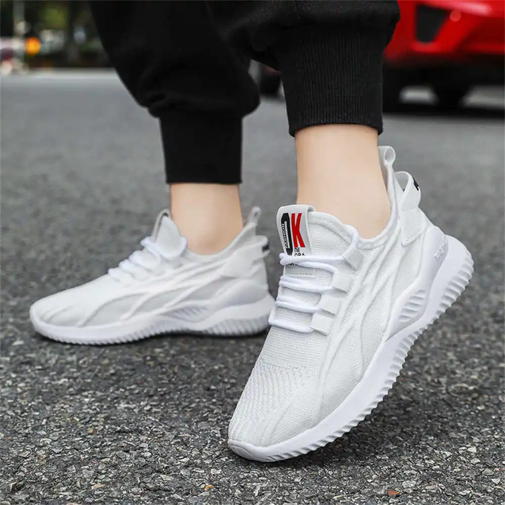 Slip On 35-41 Running Sneakers For Men Casual Men Skate Shoes Men Loafer Sports Exerciser Famous Brands Sunny Shors