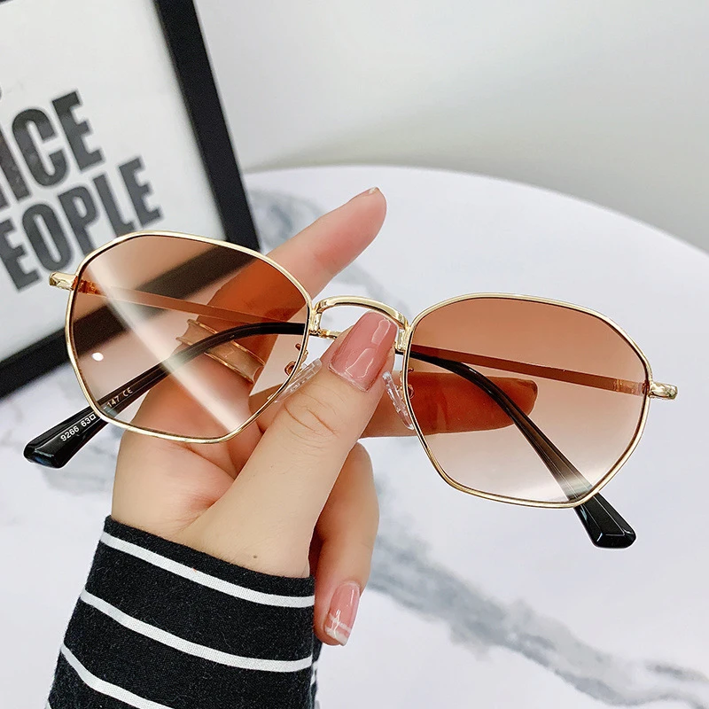 

2022 Brown Sunglasses Women Fashion Glasses Luxury Shades For Vintage Oculos De Sol Feminino Moda Feminina Zonnebril Dames Bril