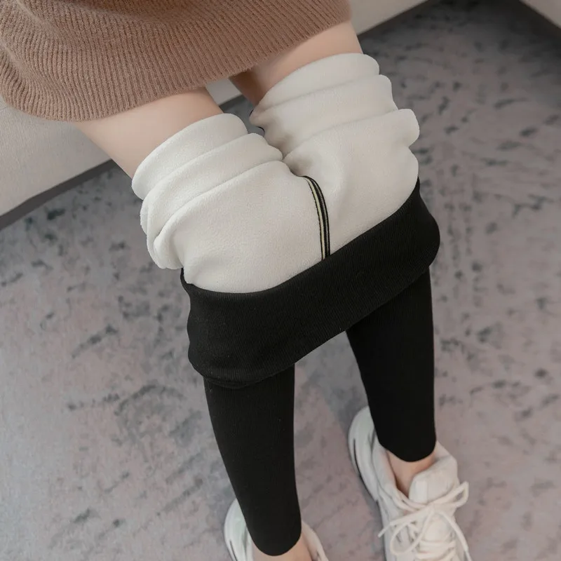 Зимние леггинсы женские теплые брюки однотонные бархатные эластичные с высокой