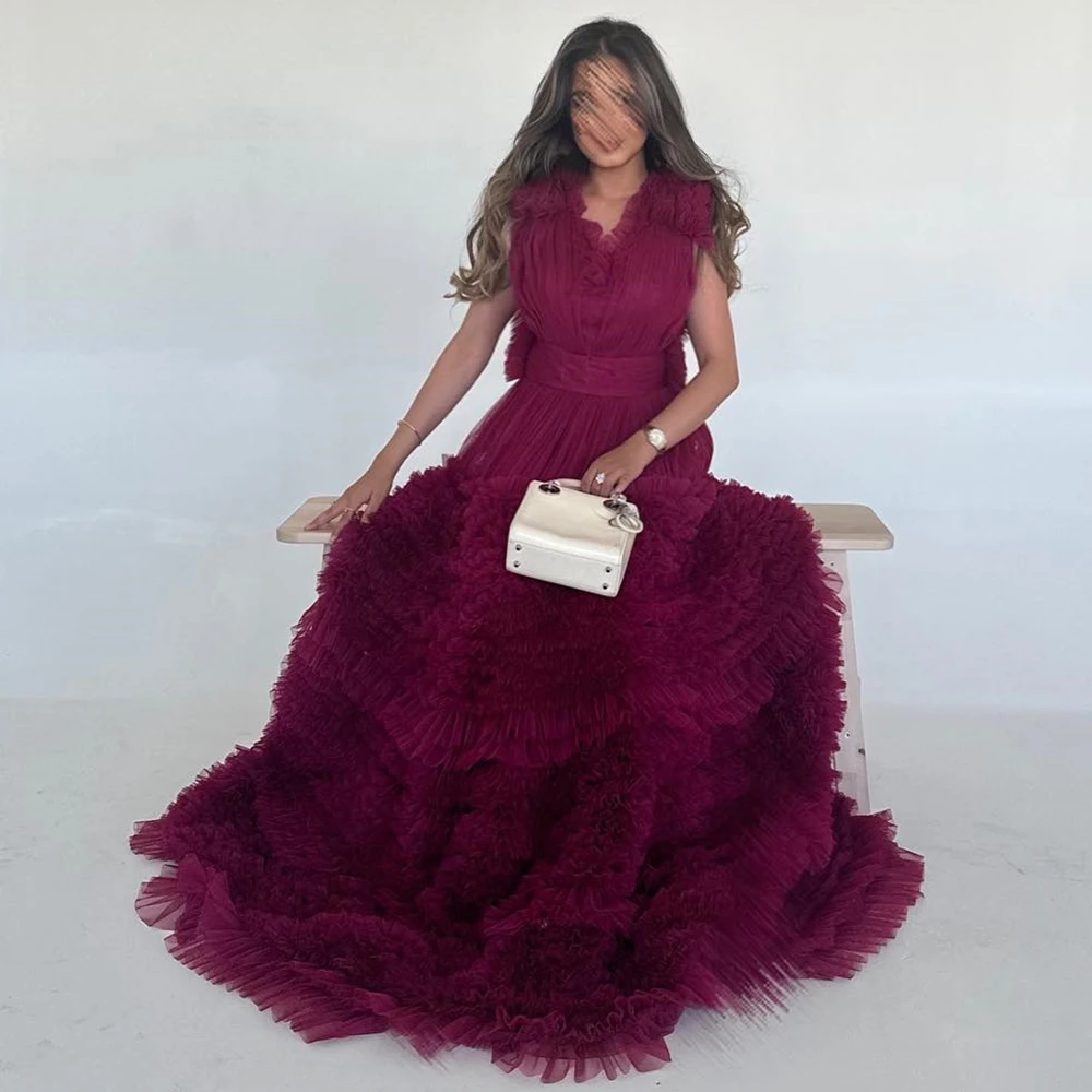 Многоярусное Тюлевое элегантное и официальное платье-трапеция с V-образным