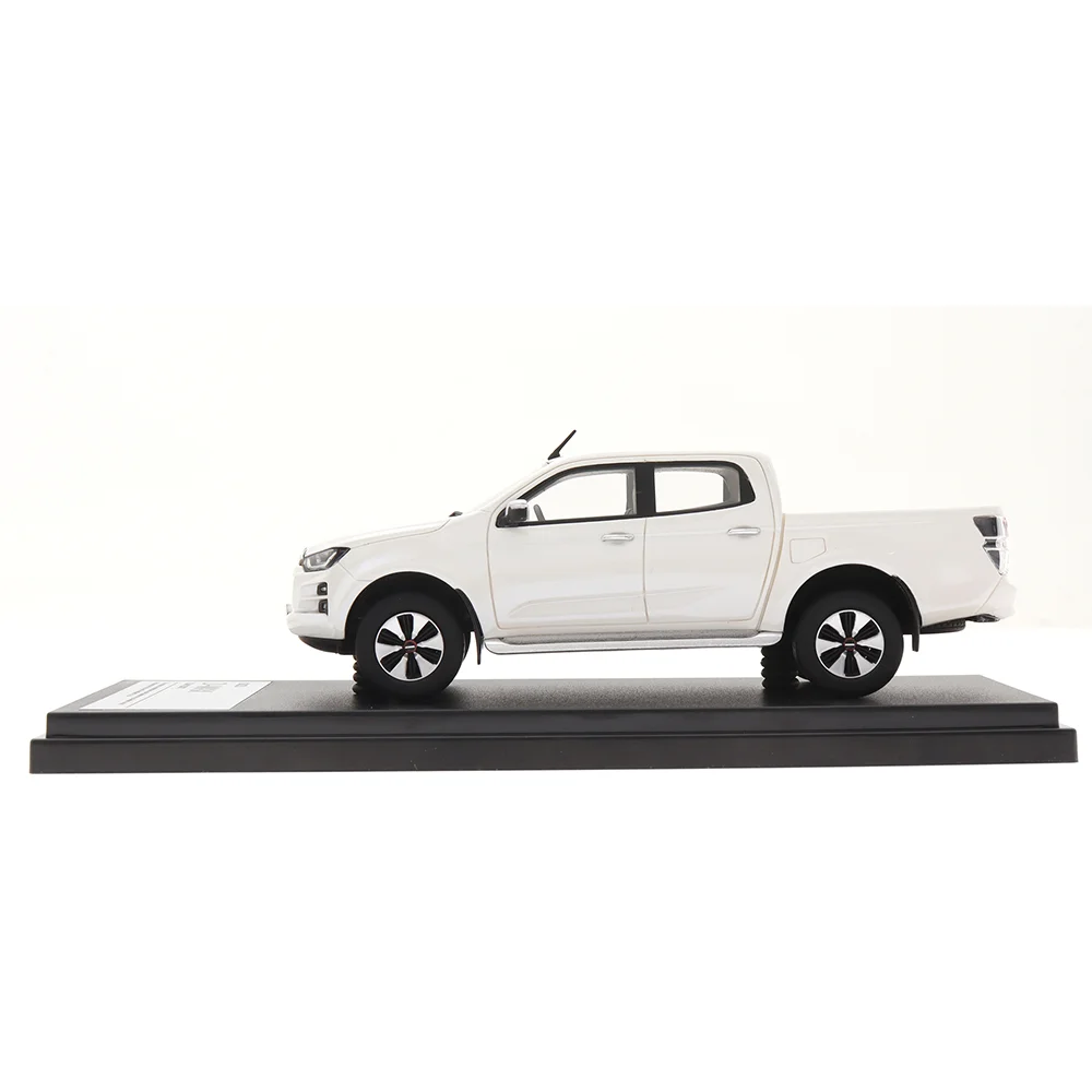 Масштабная модель автомобиля 143 из смолы: ISUZU D-MAX DL40 (2021) — классический статичный пикап, настольное украшение, премиальный коллекционный сувенир, подарок для любителей хобби (art.: 3920dbff2a75f) - 3920dbff2a75f
