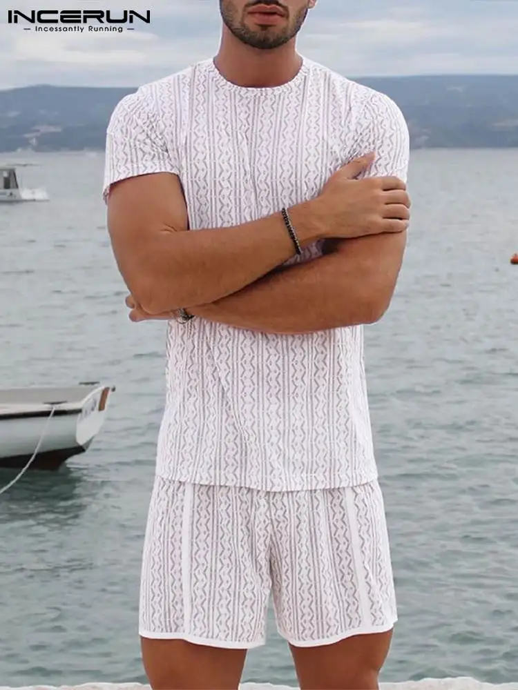

INCERUN Men Sets Printing O-neck Short Sleeve T Shirt & Shorts Two Pieces Sets Streetwear Summer 2022 Vacation Men Casual Suits