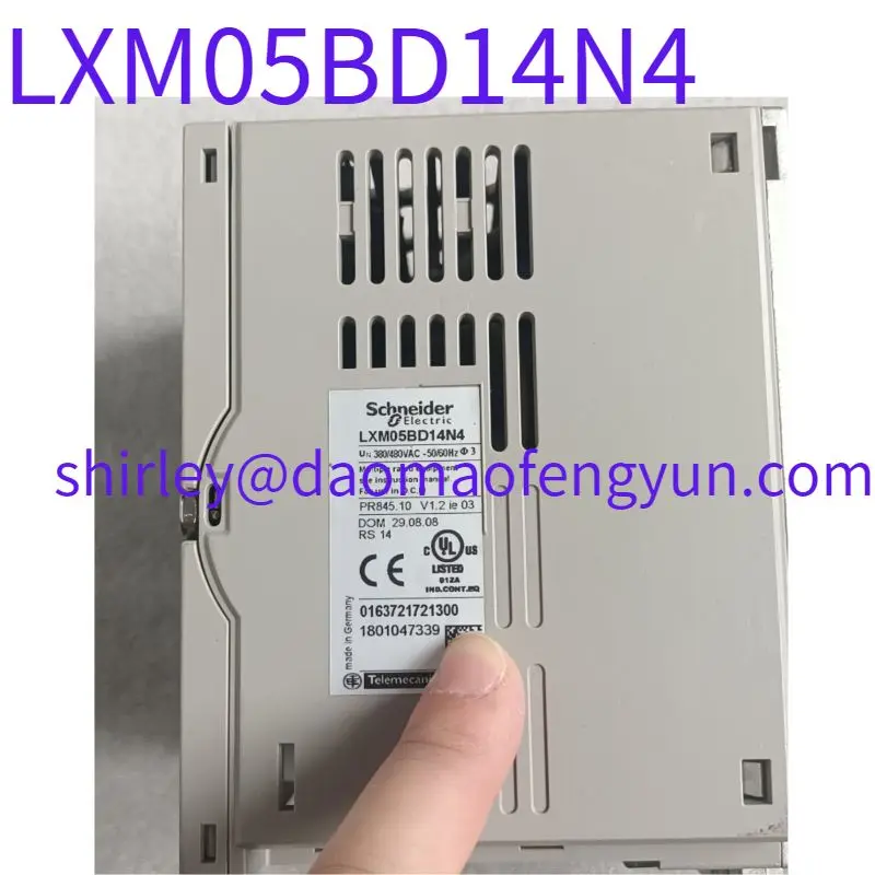 Бывший в употреблении сервопривод LXM05BD14N4 1.4KW Быстрая доставка