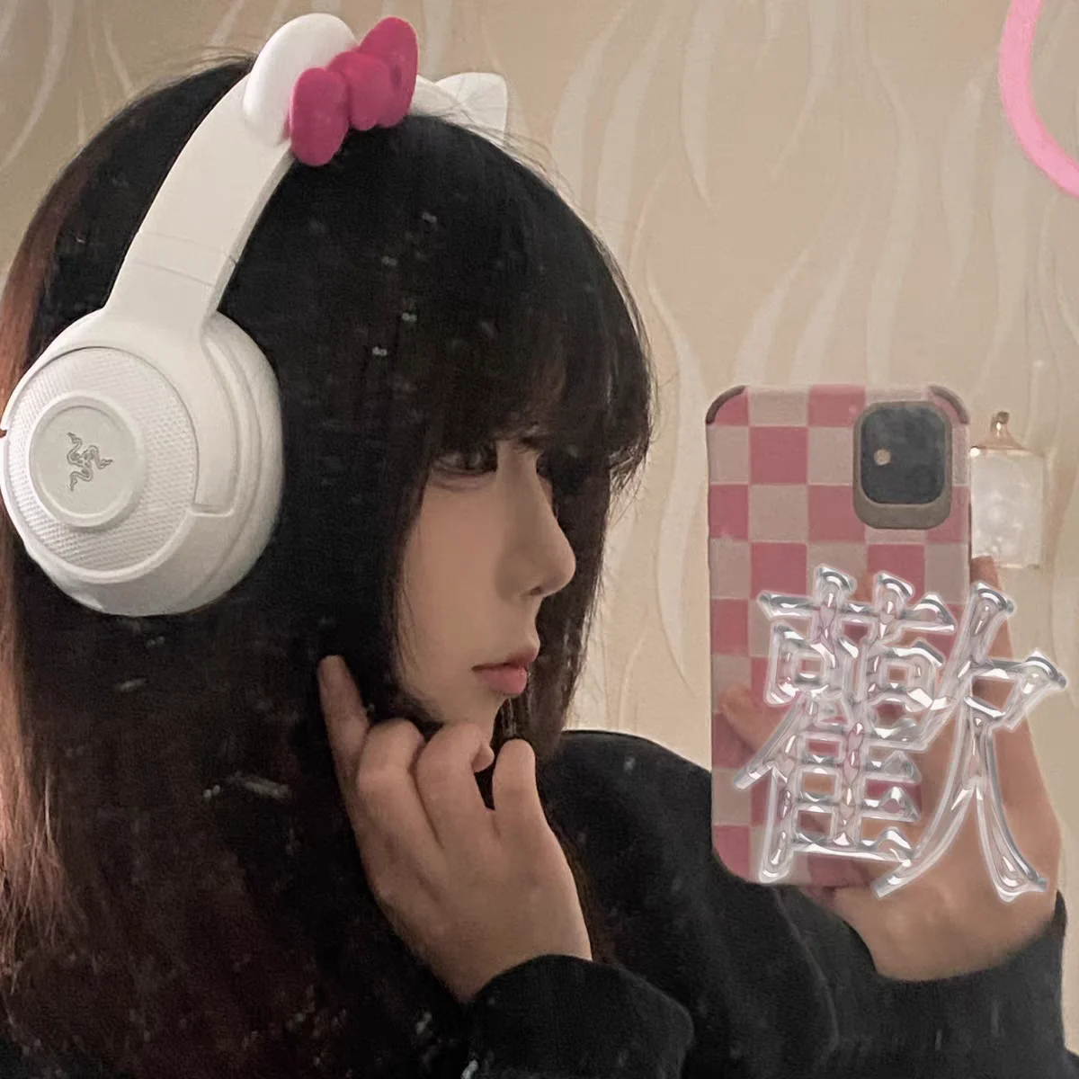 

Sanrios Hellokittys Anime Cute Cartoon Headset Wireless Bluetooth Headset Clear Call Rejection Noise Long Standby Light Gift