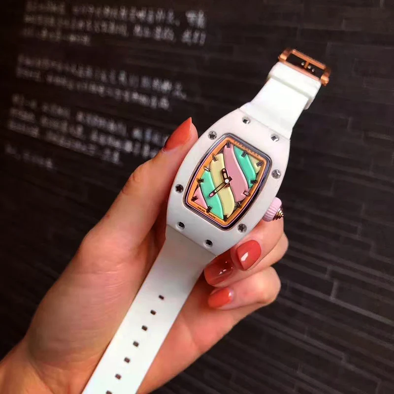 Рисунок 2 - Часы женские керамические с квадратным