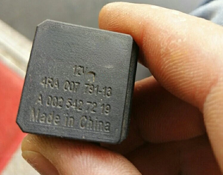 

Car Relay for Mercedes Benz A/ B/ C/ S/ E/ G 4RA007791-13 A0025427219 12V DC