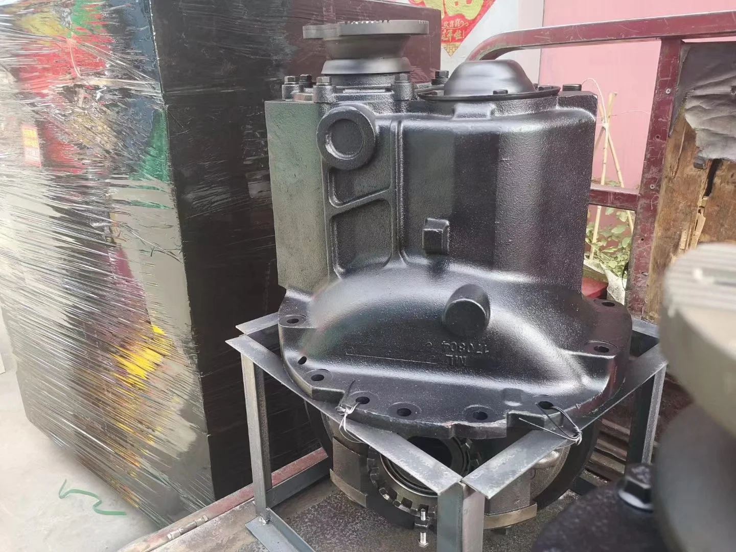 SHACMAN грузовик мост коробка запасные части для грузовика средняя ось задняя AC16axle