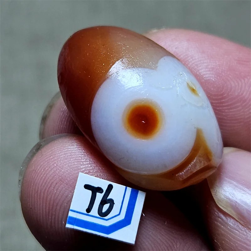 

Натуральный агат AAAA+ с девятью глазами