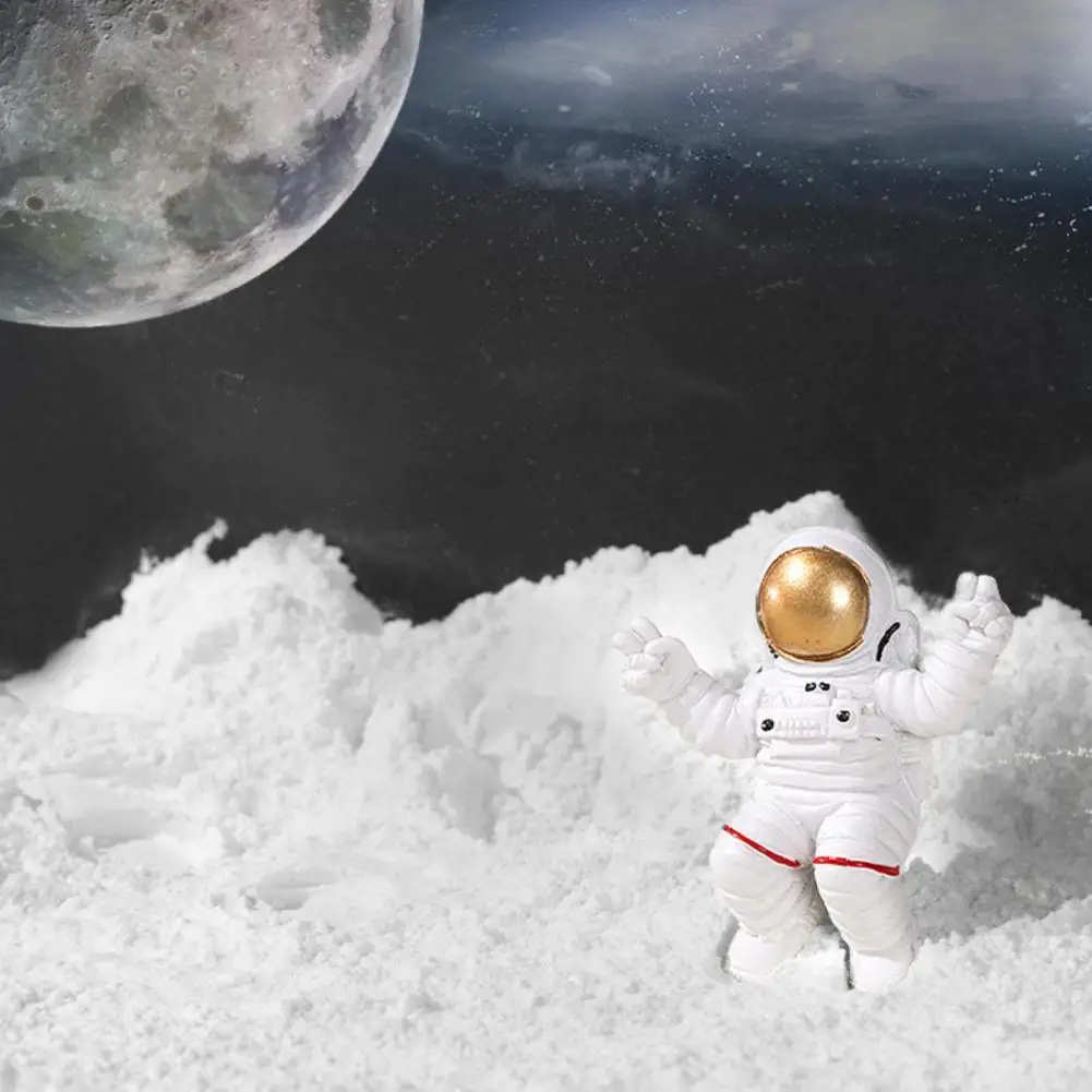 

Smooth Edges Resin Powerful Functions Astronaut Refrigerator Sticker for Kitchen