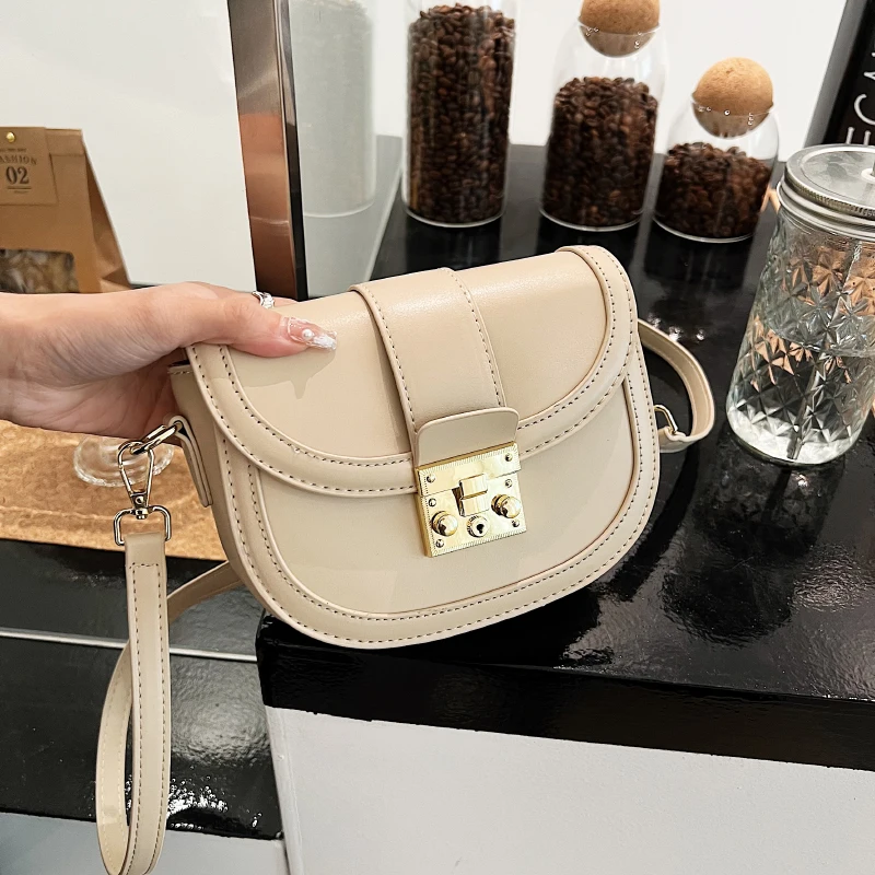 

Fashion Saddle Bag 2022 Trend Small Crossbody Bags for Women Luxury Handbags Pu Leather Single Shoulder Cltuh Sac High Quality