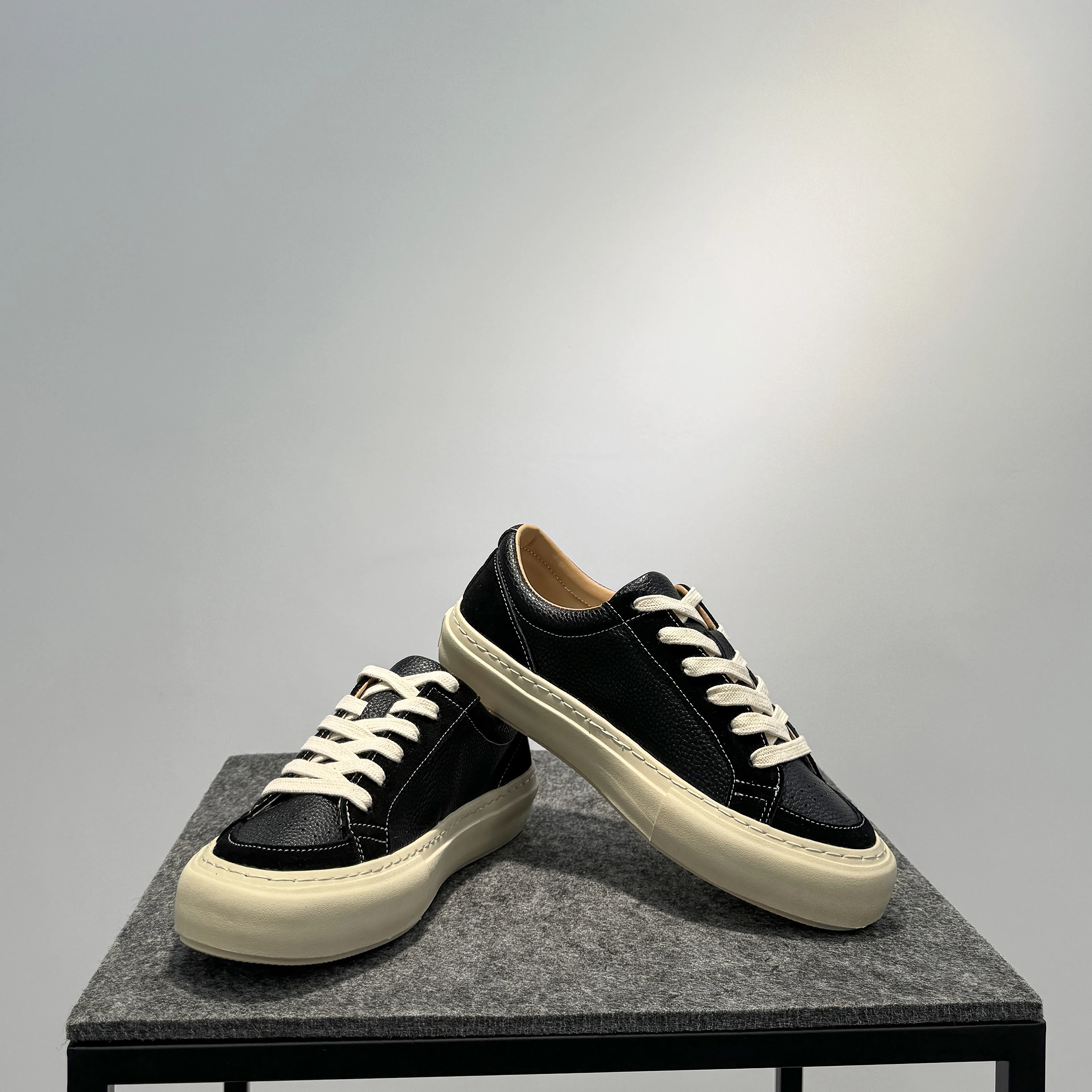 Мужская универсальная обувь. Модная Новые классические кроссовки 2024. Модные