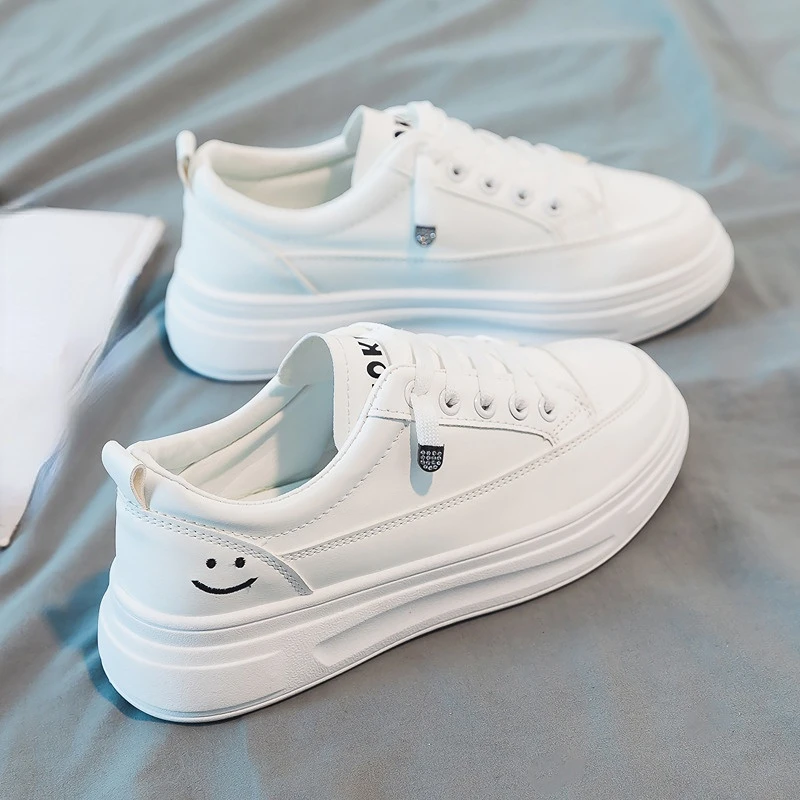 Smiling Women White Thick Sole Shoes Fashion Casual Tennis Trainers Summer Youth Girls Student Footwear