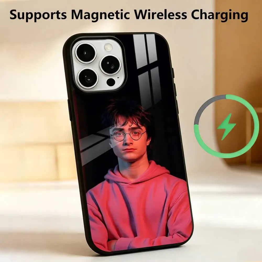 Чехол для телефона с изображением актера Дэниела Рэдклиффа для iPhone 17, 16, 15, 14, 13, 12, 11 Plus, Pro, совместимый с магнитной беспроводной зарядкой (art.: 3920db6a9c4e1) - 3920db6a9c4e1