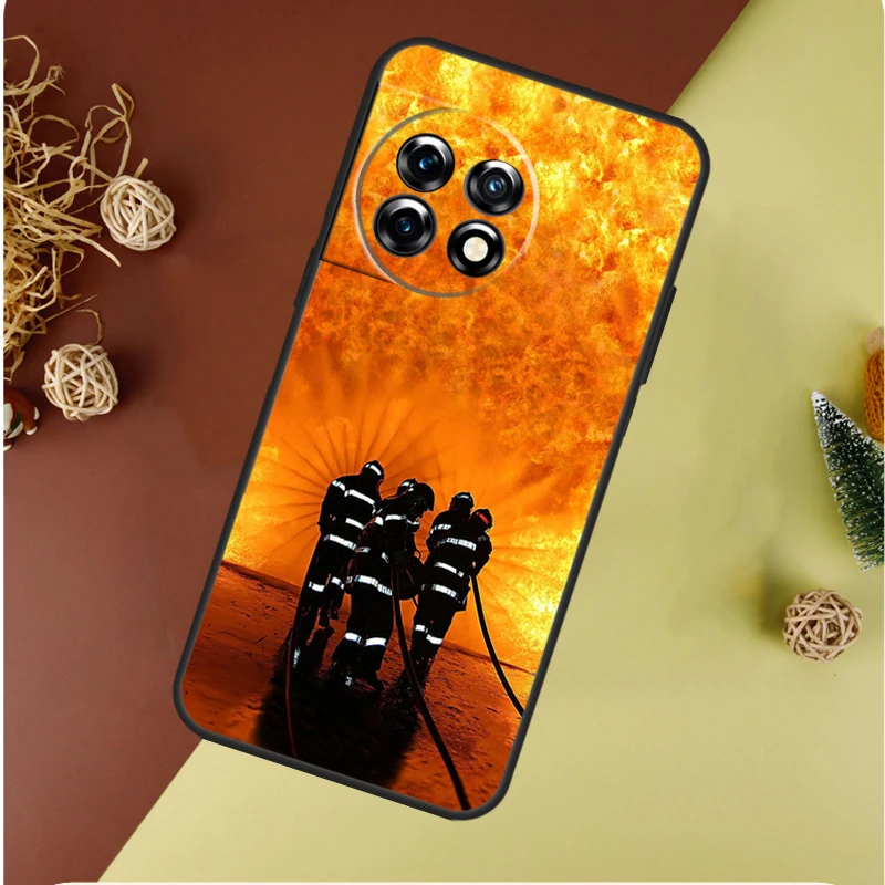 Фото Чехол Fire Fighting Hero для OnePlus Nord 4 CE 3 2 Lite N20 N30 9 10 Pro 8T 9RT 10T 10R 13R 12R 11 12 13 №5