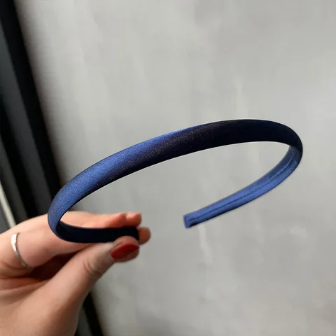 Женский атласный ободок