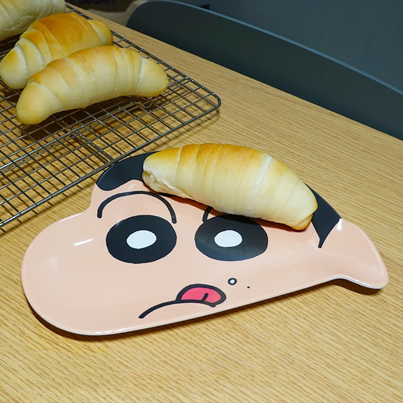 

24cm Cartoon Crayon Shinchan Plate Melamine Anti-fall Tableware Creative Graffiti Anime Shinchan Kitchen Utensils Dessert Plate