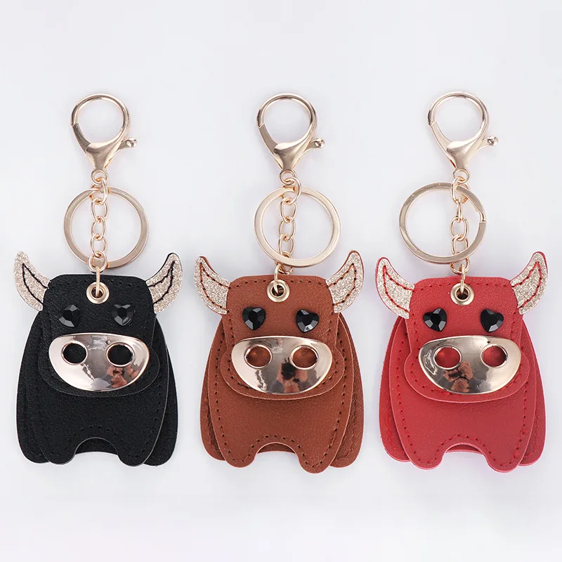 

Fashion Creative PU Leather Bull Keychain For Men And Women Couples Cute Car Key Chain Bag Ornaments Jewelry Accessories Gift