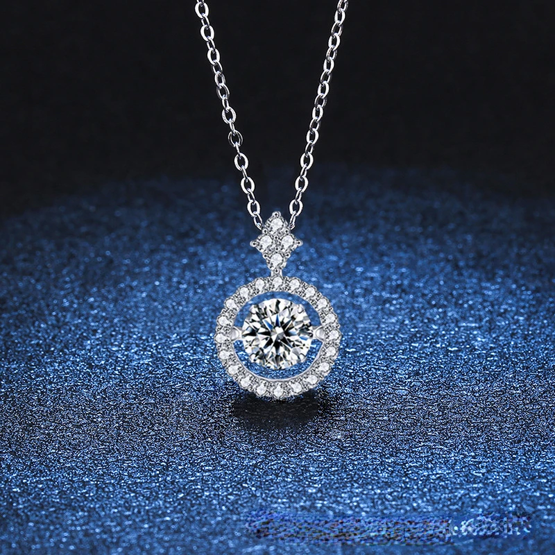 

Hot Selling S925 Sterling Silver Beating Heart Moissanite Necklaces for Women Bride's Wedding Party Dress Fine Jewelry