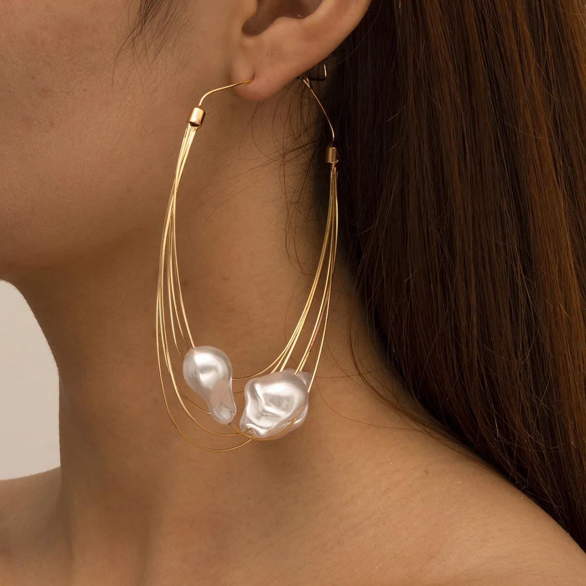 

SHIXIN Pearls Big Hoop Earrings for Women Layered Large Circle Earrings 2023 Fashion Jewelry Trendy Wedding Earings Korean Girls