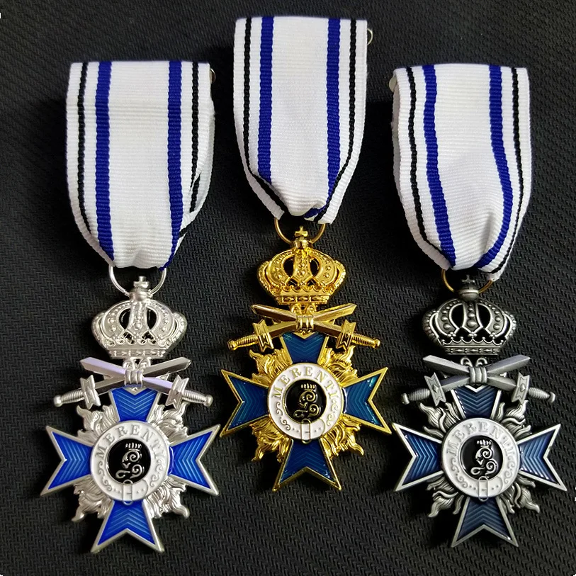 

Металлический орден Мальтийского Креста