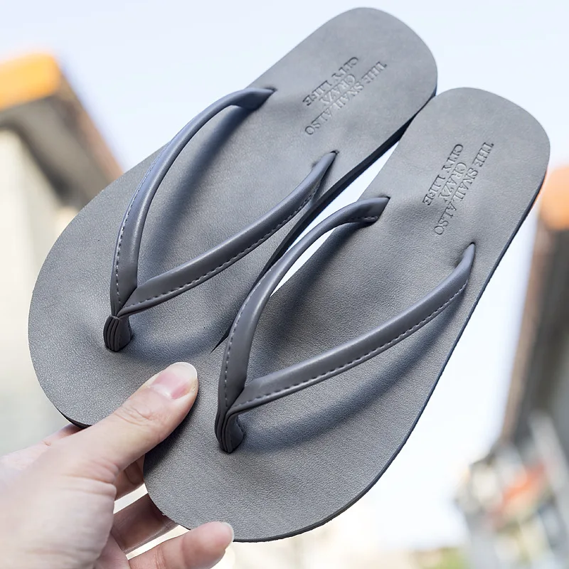 Couple Flip-flops Wear Korean Version Beach Slippers Casual and Comfortable Flip-flops Flip-flops Men's and Women's Summer Shoes
