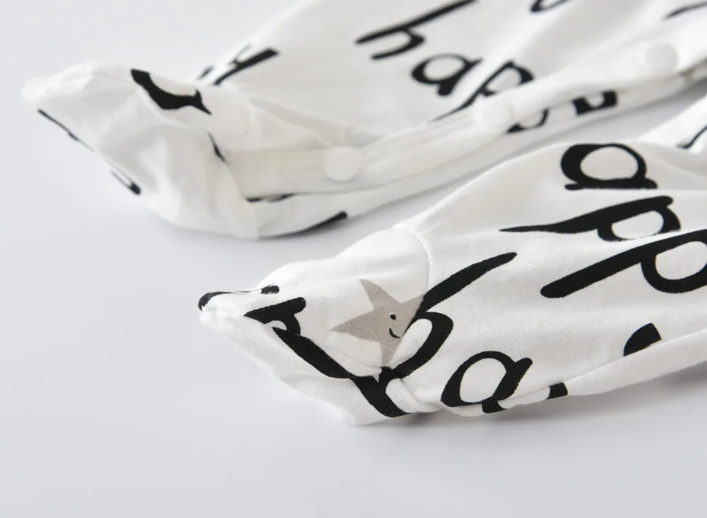 Комбинезон для младенца из хлопка с длинными рукавами и модным принтом букв для мальчиков от 0 до 18 месяцев.