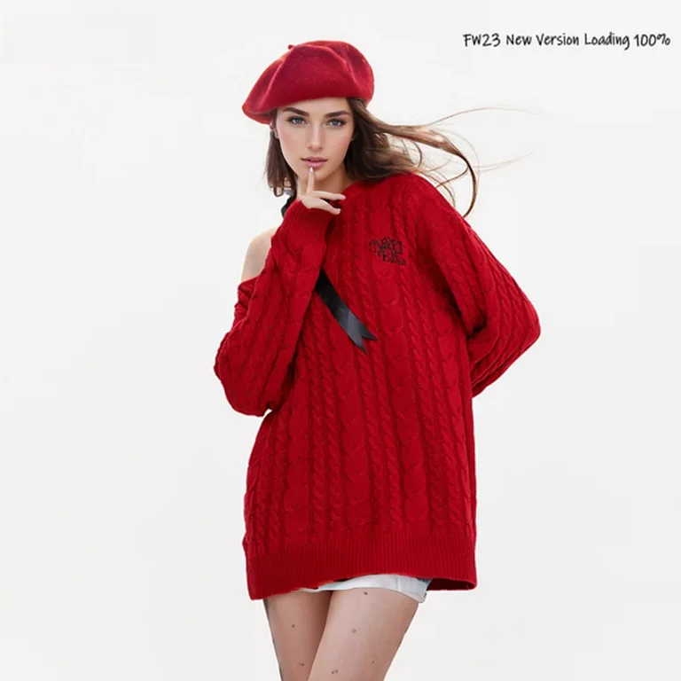 Свитер вязаный осенне-зимний свободного кроя